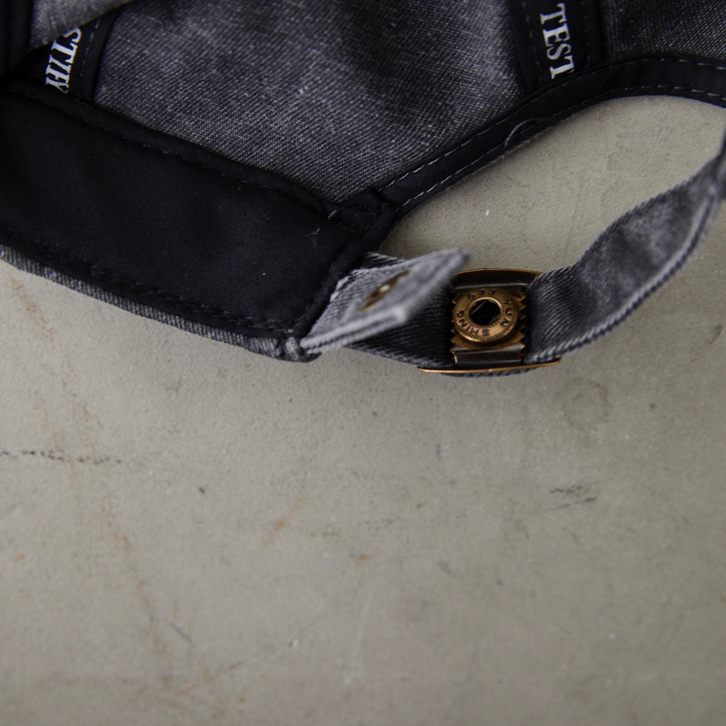 シャドウロゴキャップ