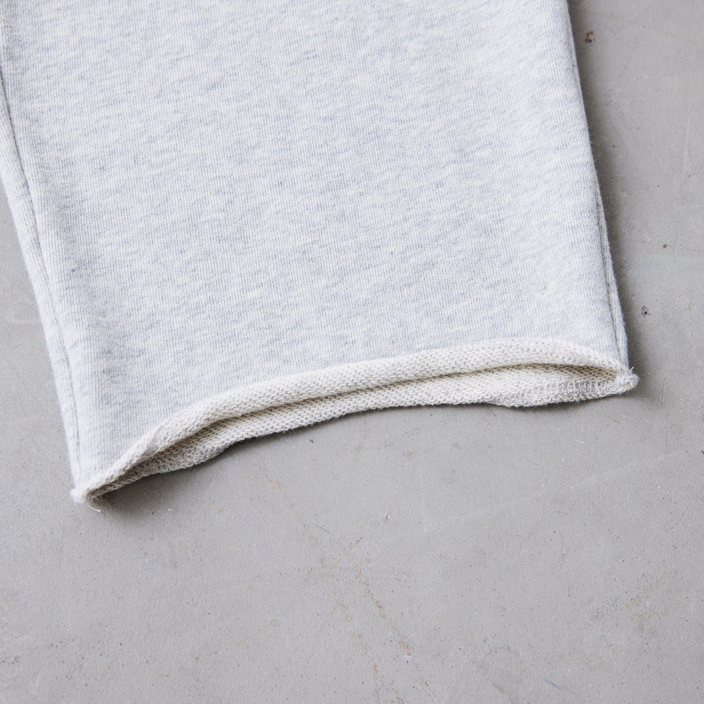 カットオフ スウェットパンツ