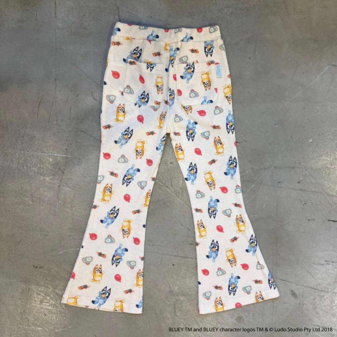 【ブルーイ】総柄フレアパンツ