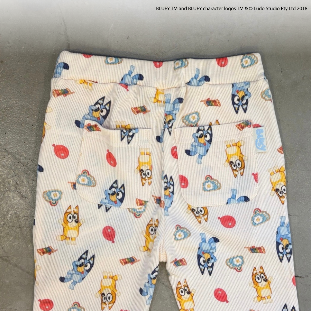 【ブルーイ】総柄フレアパンツ