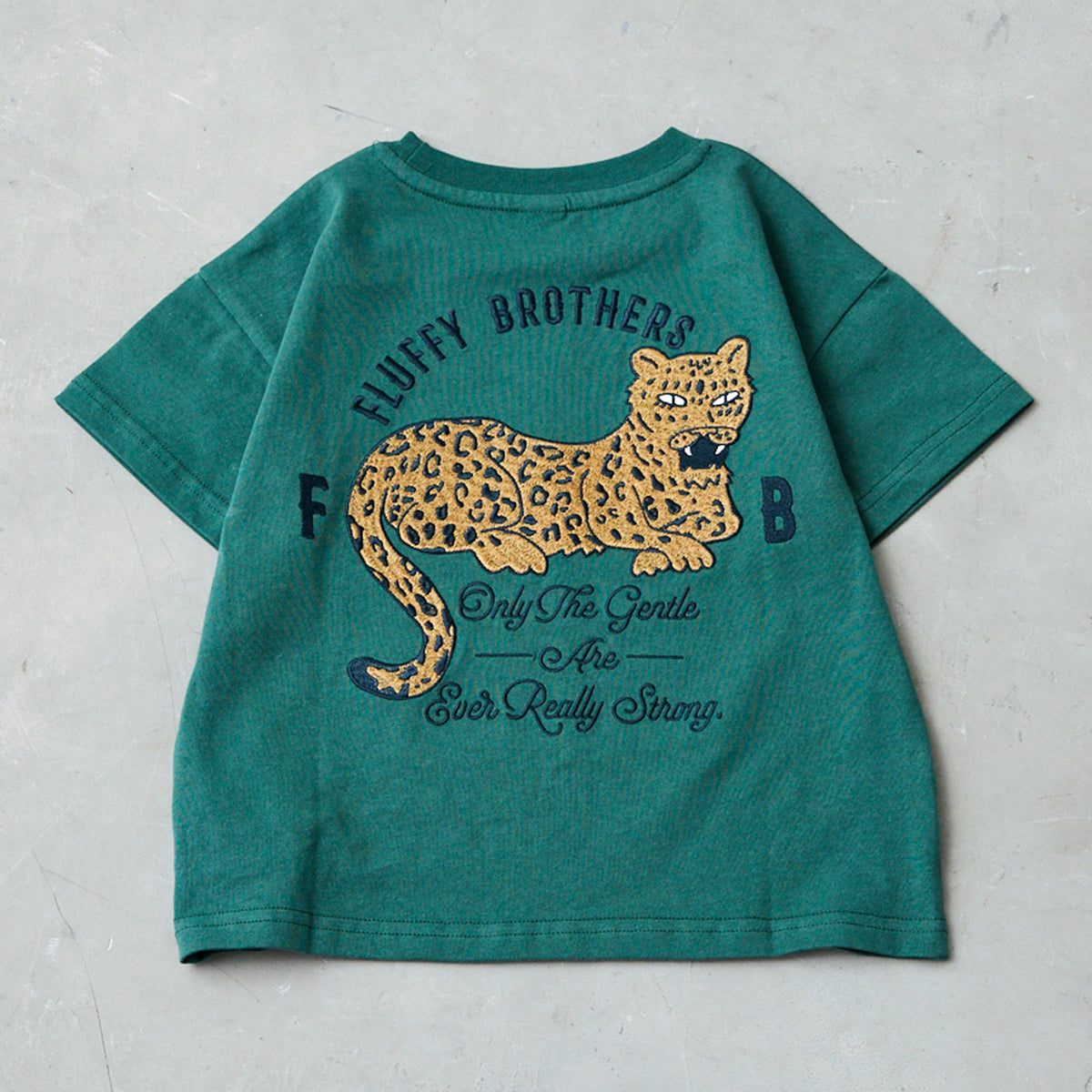 刺繍Tシャツ