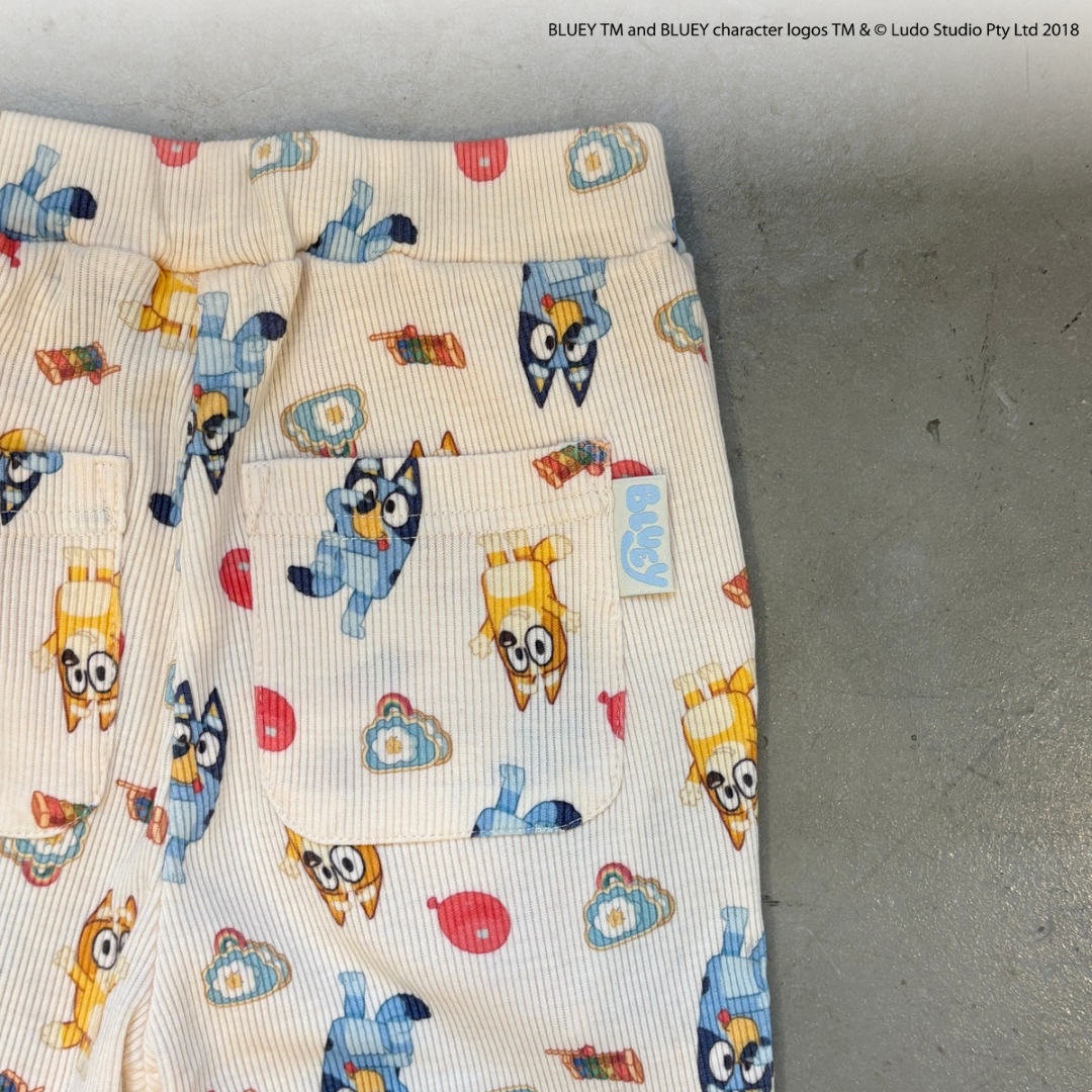 【ブルーイ】総柄フレアパンツ