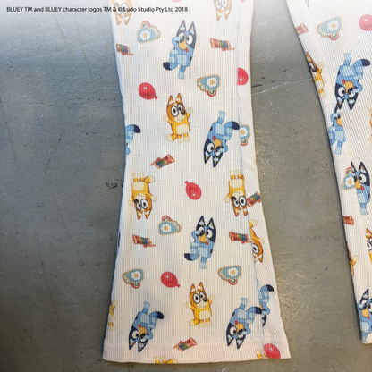 【ブルーイ】総柄フレアパンツ