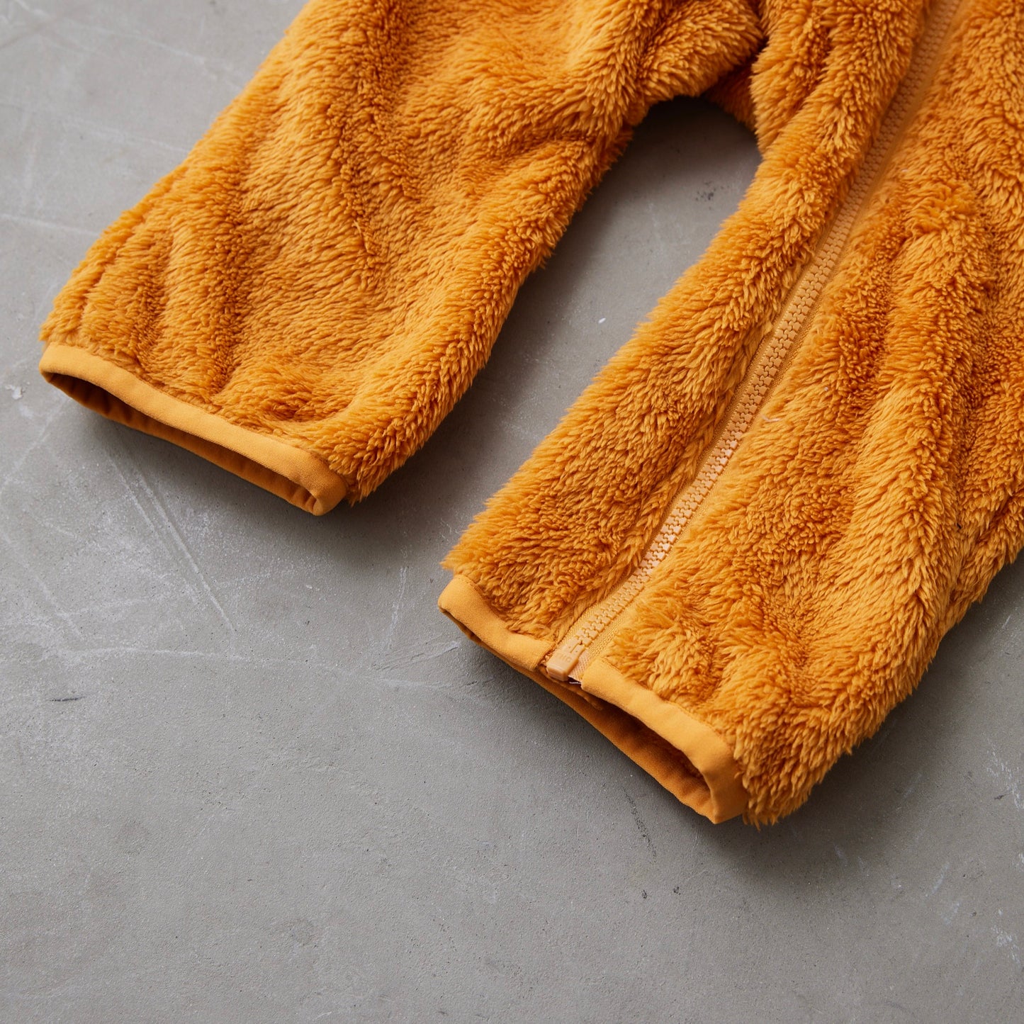 ボアジャンプスーツ