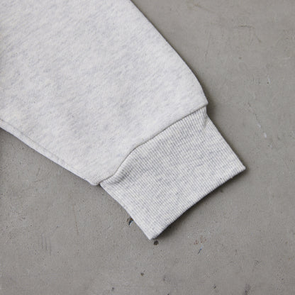 花ロゴ刺繍トレーナー