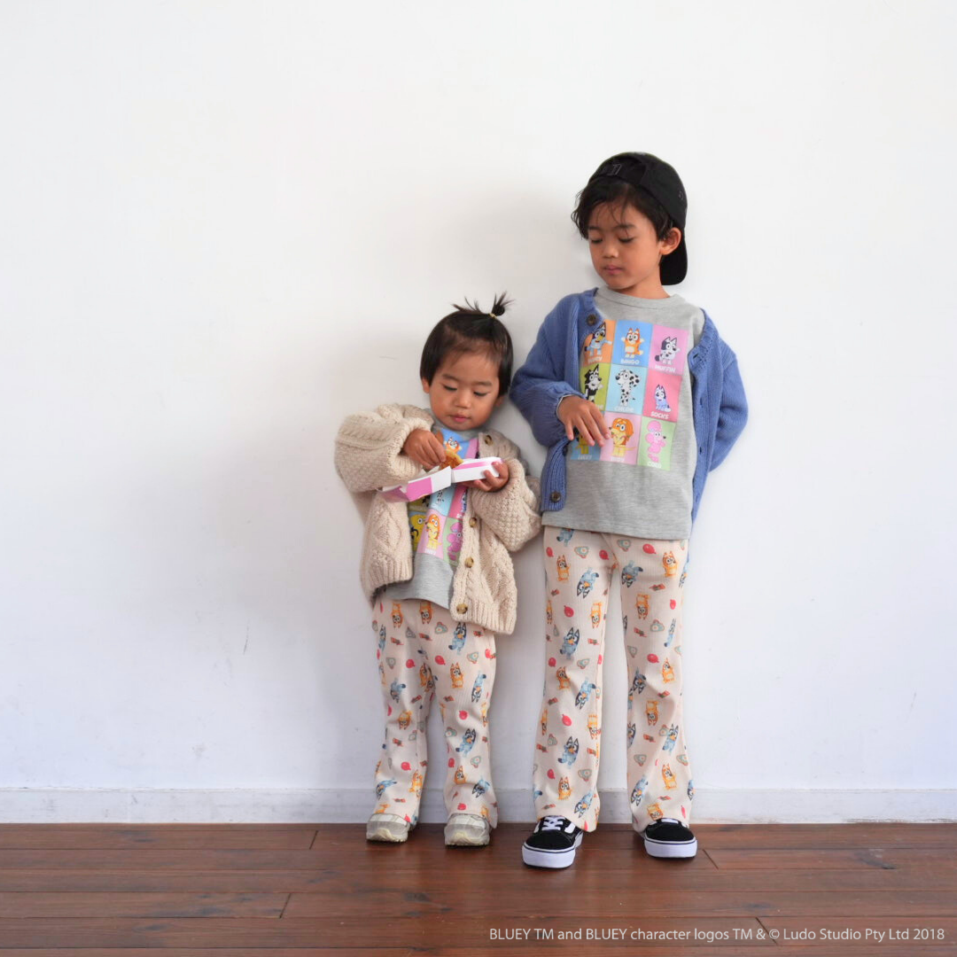 【ブルーイ】総柄フレアパンツ