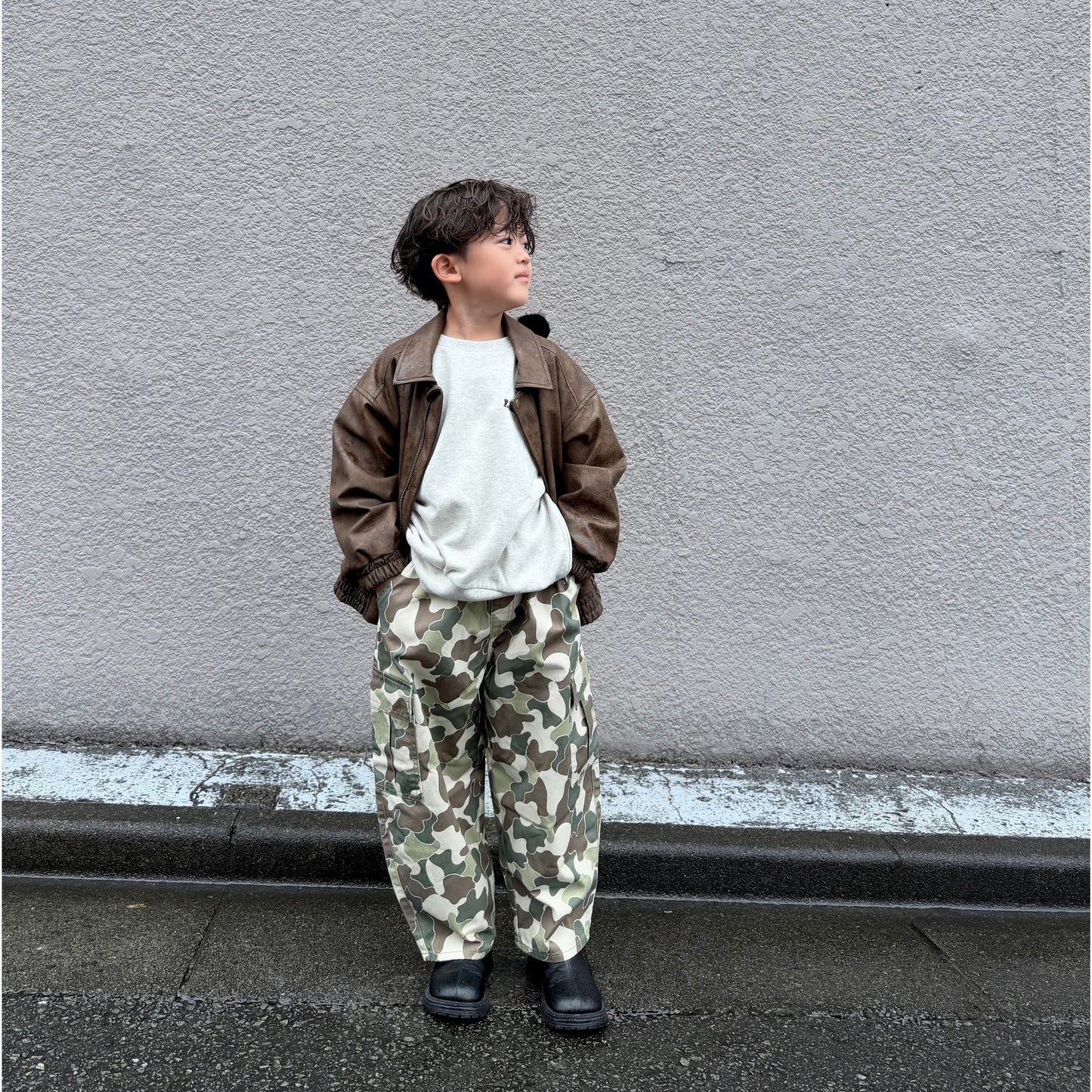 迷彩カーゴパンツ