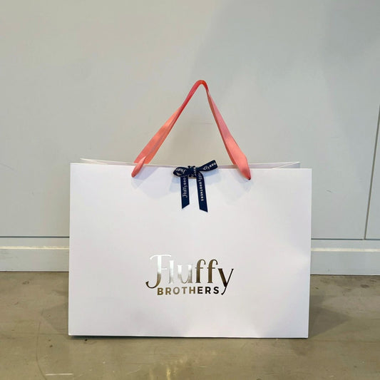 ロゴ入り紙袋(リボン付き)　L