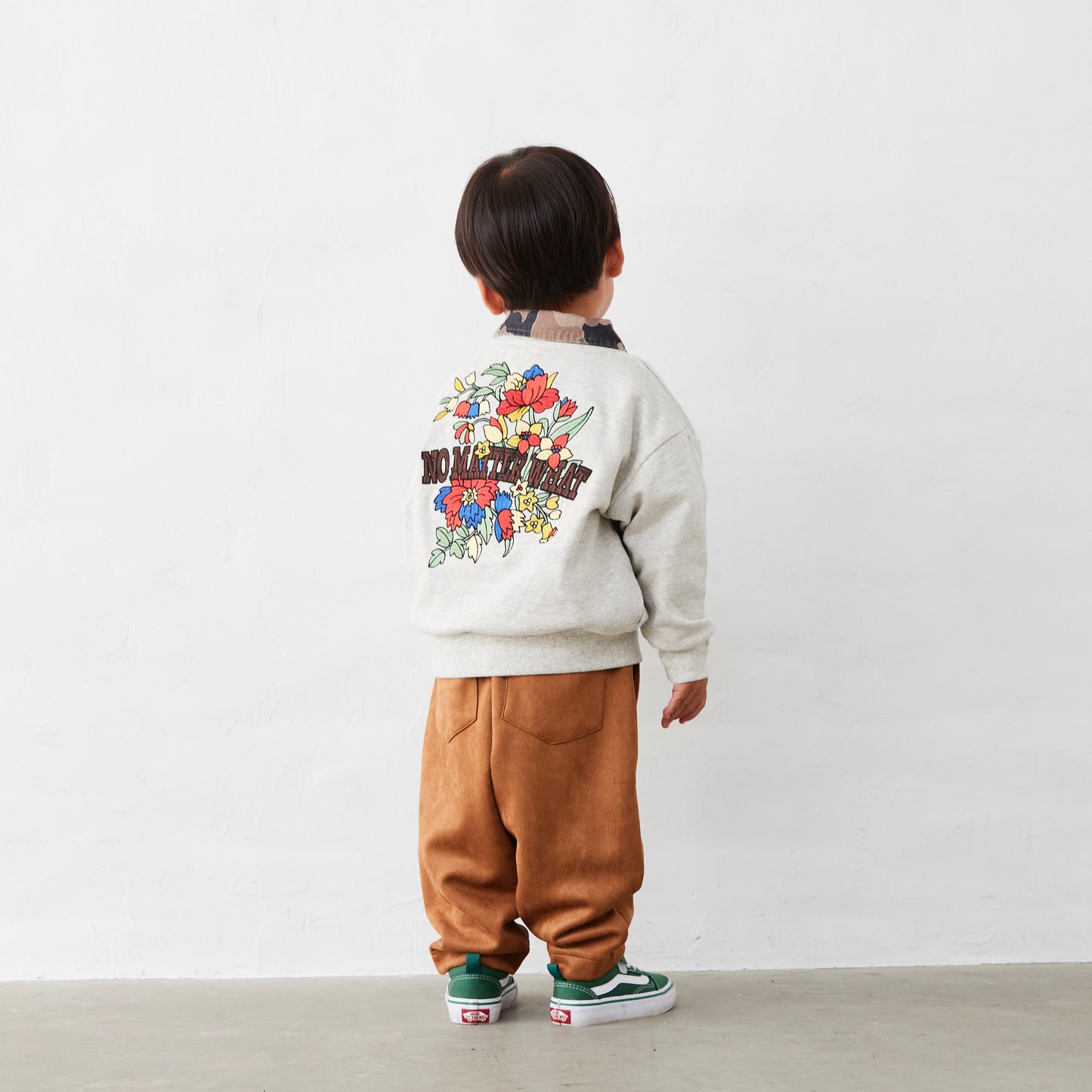 花ロゴ刺繍トレーナー