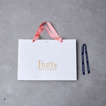 ロゴ入り紙袋(リボン付き)　L