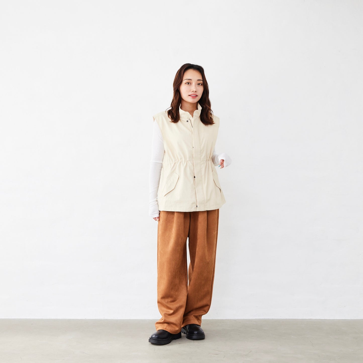 スウェードパンツ