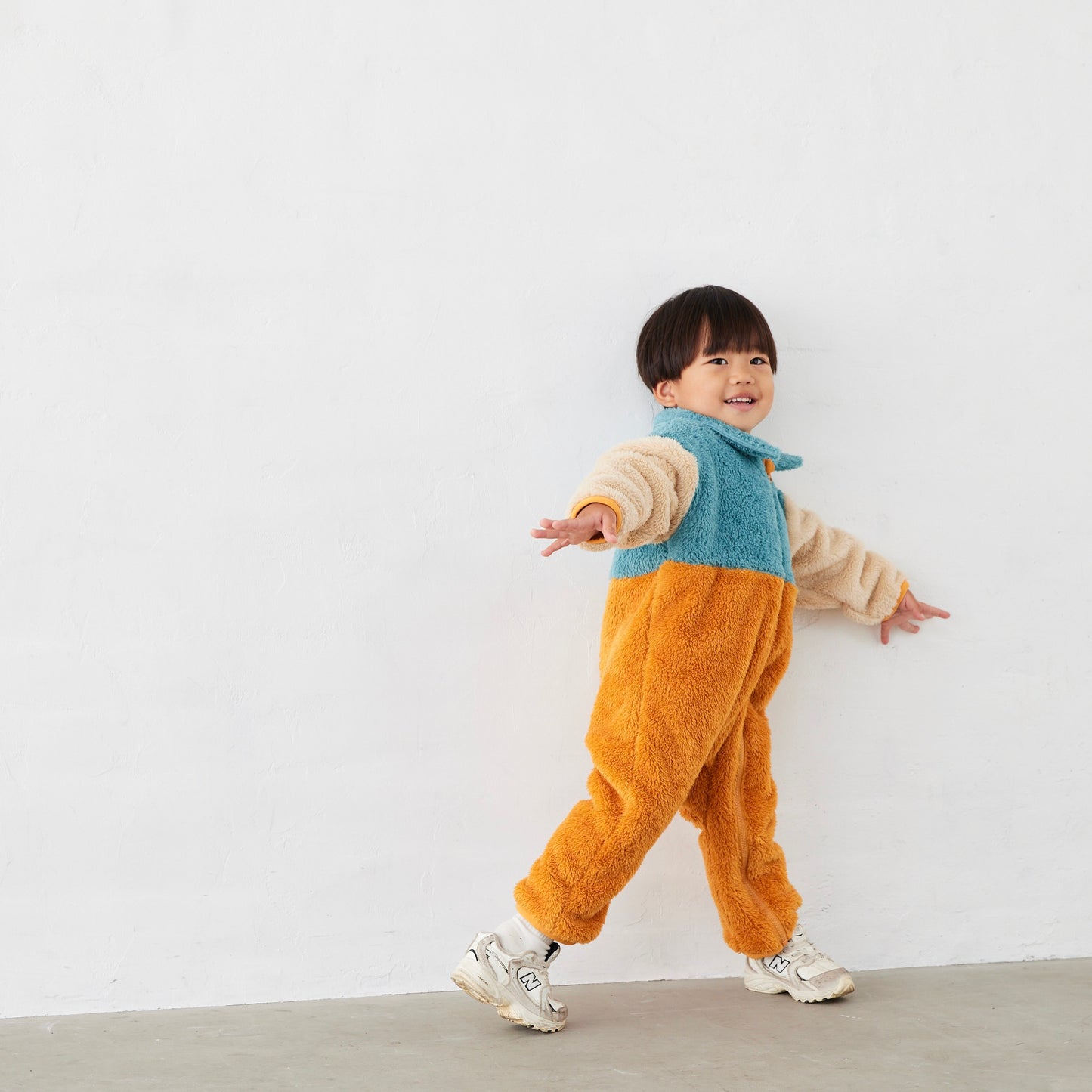 ボアジャンプスーツ