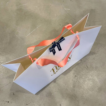 ロゴ入り紙袋(リボン付き)　L