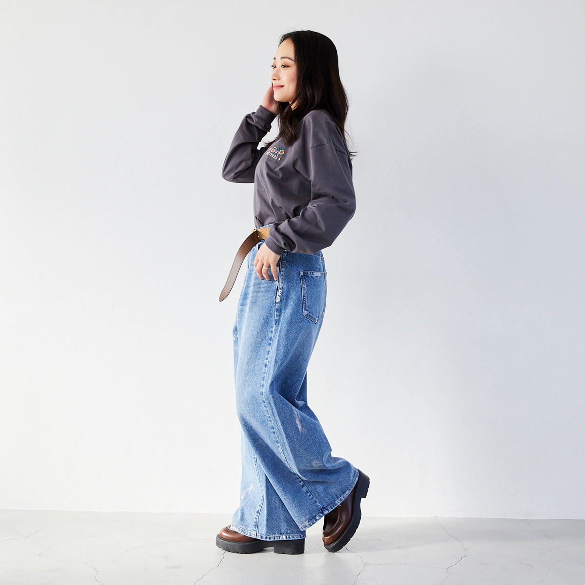 箔プリントデニムパンツ